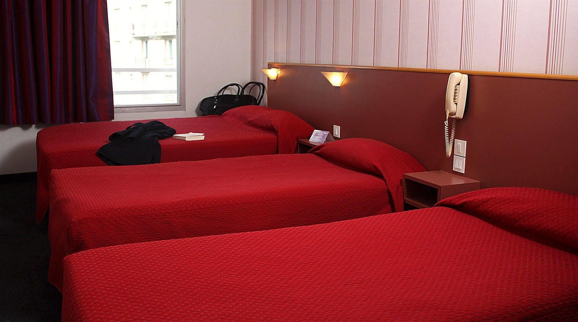 לורדה Hotel Acadia מראה חיצוני תמונה